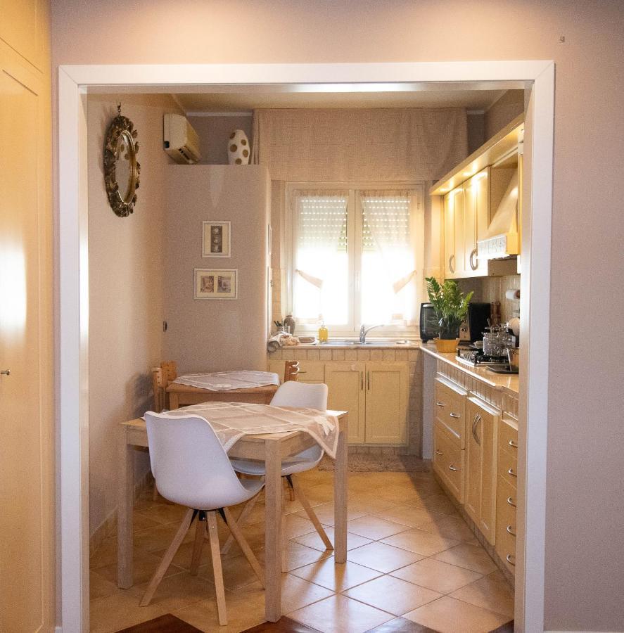 La Casa Di Adele Cagliari B&B Kültér fotó