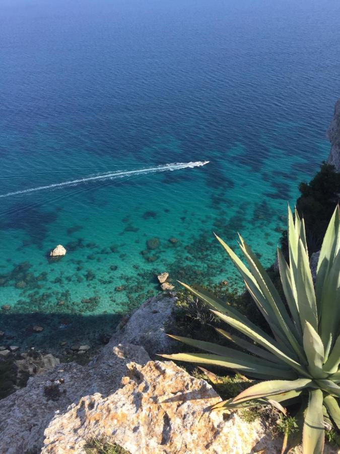 La Casa Di Adele Cagliari B&B Kültér fotó