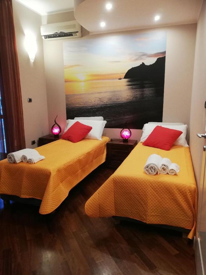 La Casa Di Adele Cagliari B&B Kültér fotó
